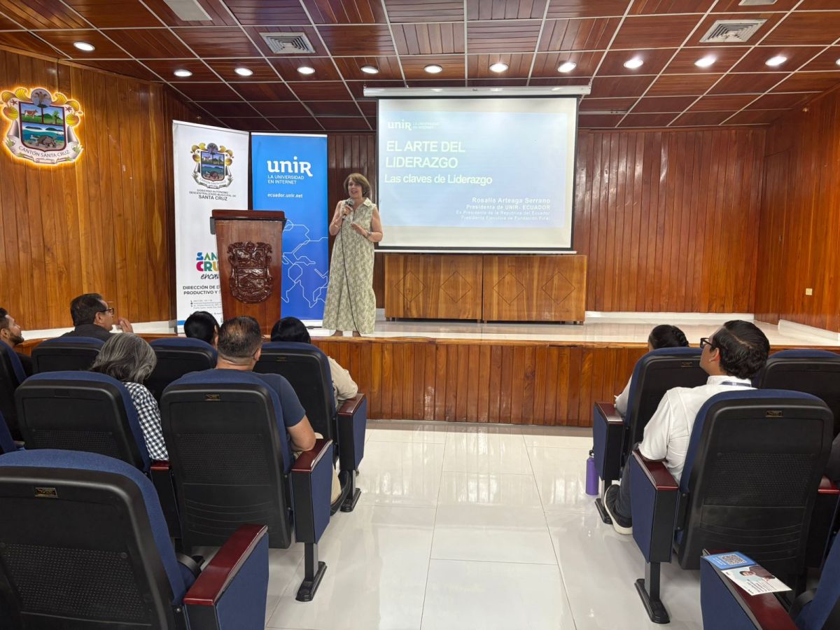 UNIR impulsa el turismo sostenible y el liderazgo local en Galápagos