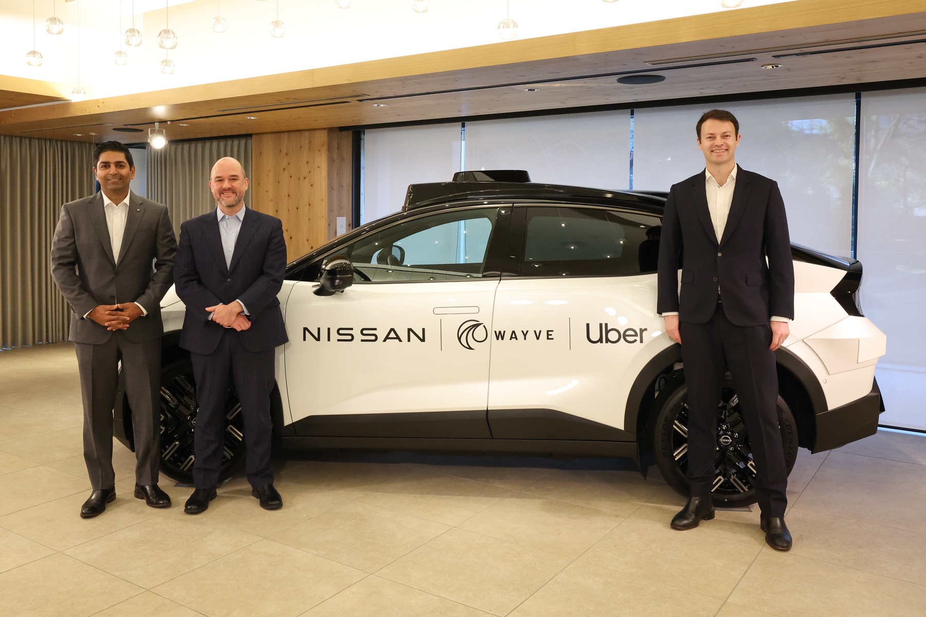 Alianza entre Wayve, Uber y Nissan acelera el desarrollo de robotaxis ...