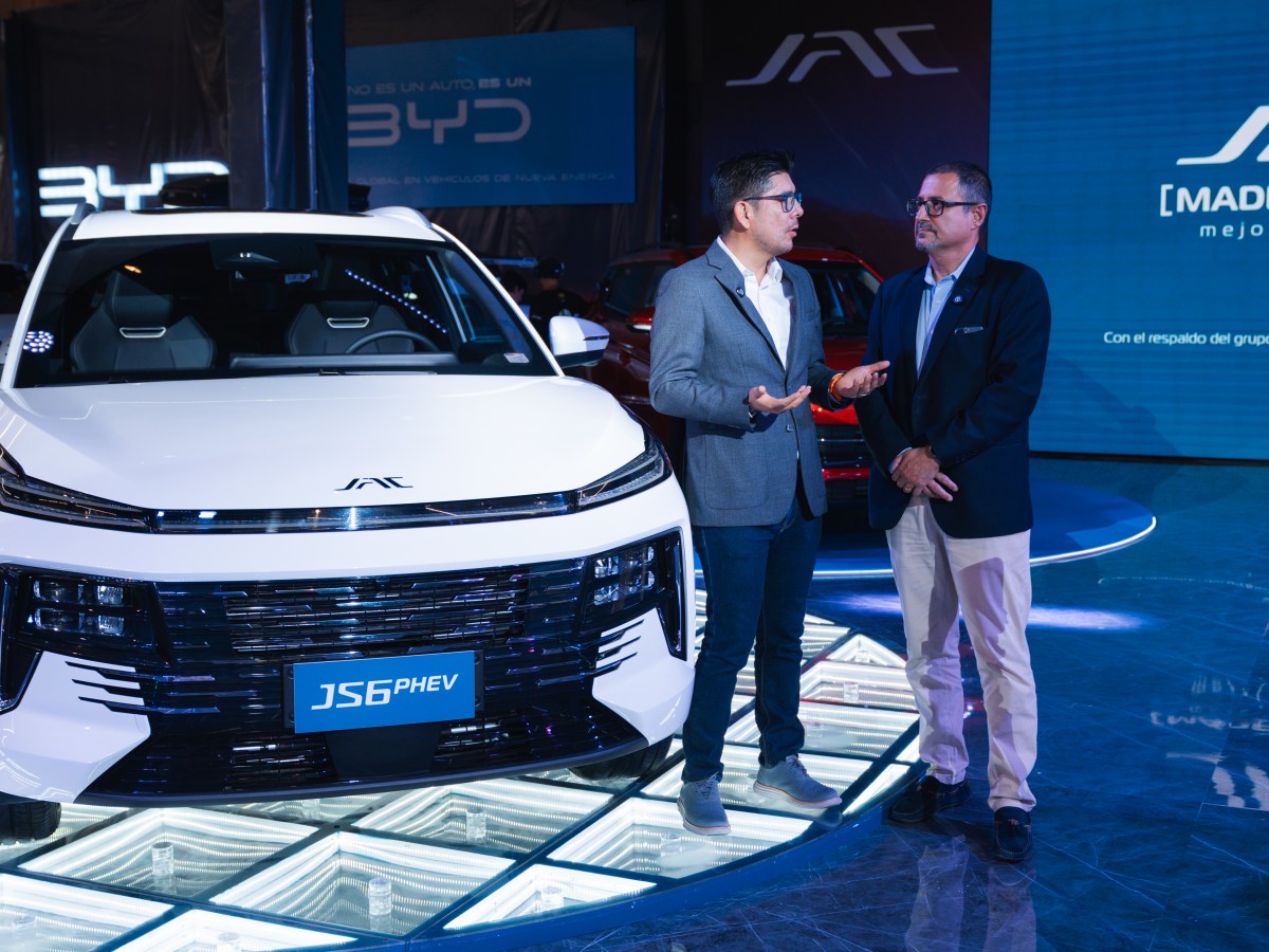 JAC Azul y “La Camioneta de Ecuador” participaron en la feriaautomotriz Motor 360 en Cuenca